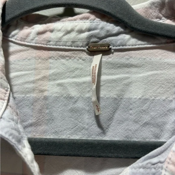 FREE PEOPLE • Women’s Loveland Plaid Pastel Button Down Shirt Size Small - Picture 5 of 6